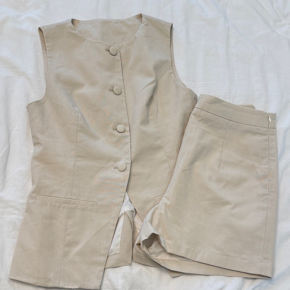 NWT Commence Cream Sleeveless Jumpsuit